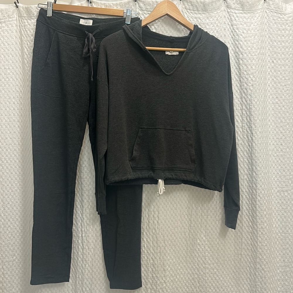 Lou & Grey Signaturesoft Crop Sweatshirt and Sweatpants XS